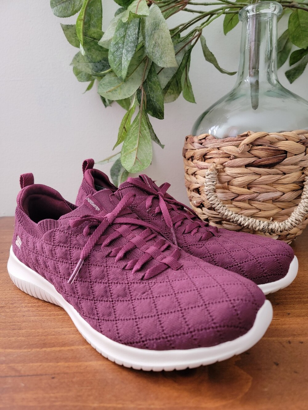 Skechers Ultra Flex Burgundy Quilted Slip On Sneakers Walking Shoes Womens 11